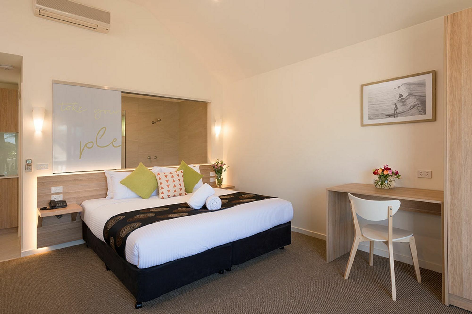 Boathouse Resort Studios And Suites Blairgowrie Exterior photo